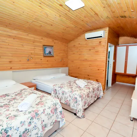 Szálloda Altinkum 3*