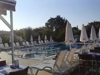 Altinkum Готель