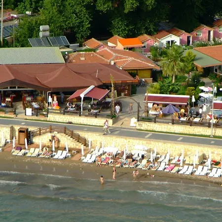 Готель Altinkum