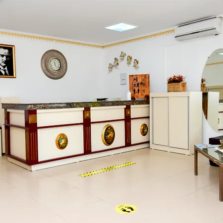 מלון Altinkum סייד